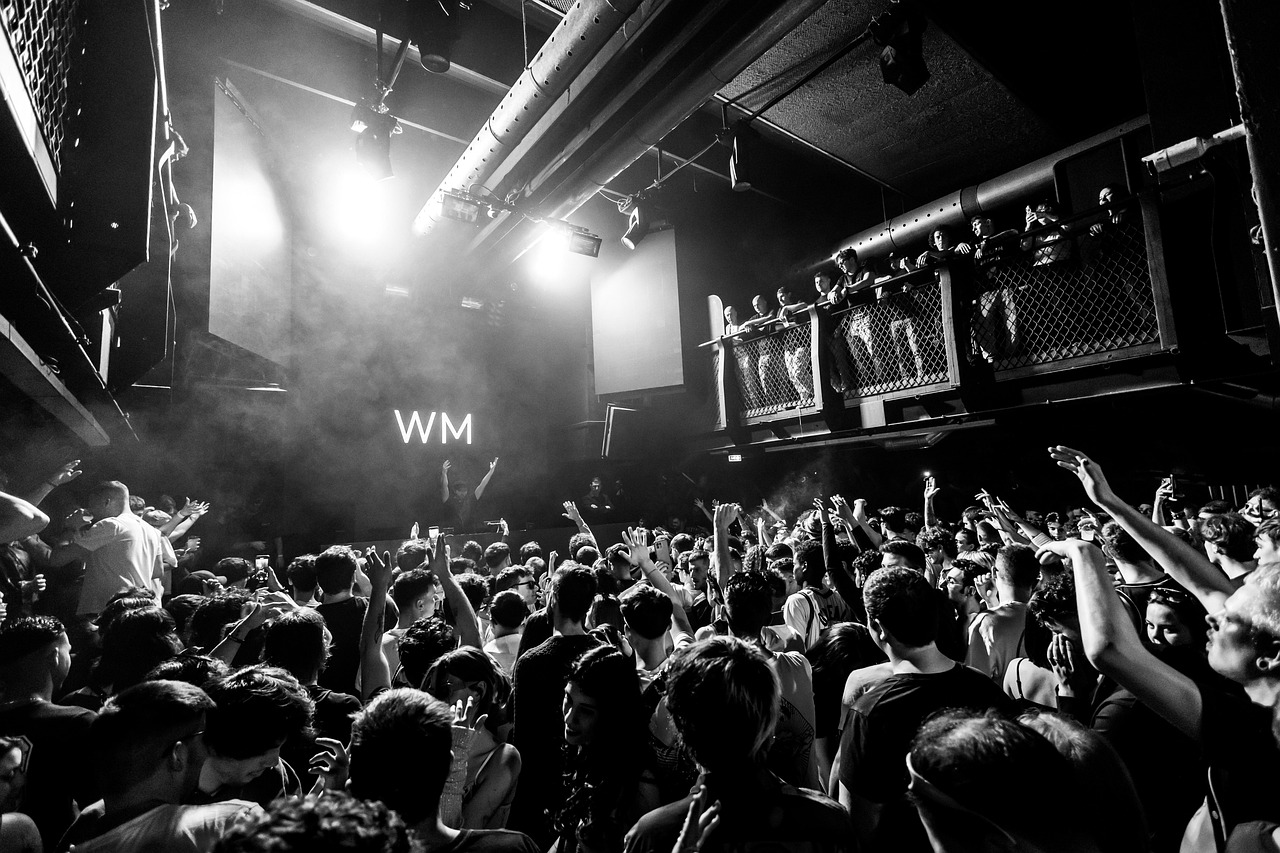 Crowd, audience, concert — Nj Governor Vetoes Gambling Online Bill While They Require the Tax Money